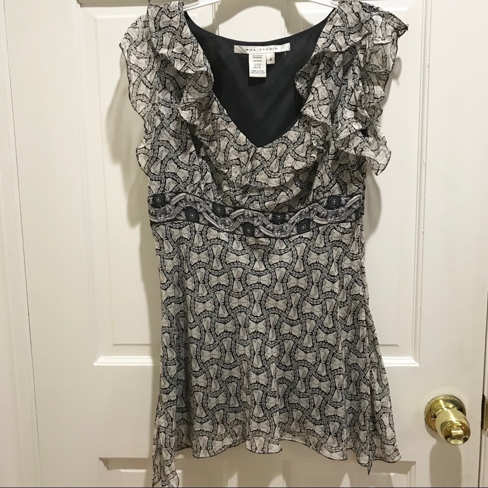 Max Studio Butterfly Patterned Ruffle Top